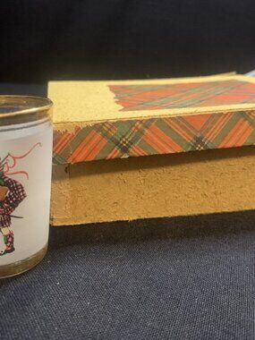 Mid-Century Irish “Scottish Lad” Gold Rimmed Shot Glasses Set Of 6 Flawless Orig